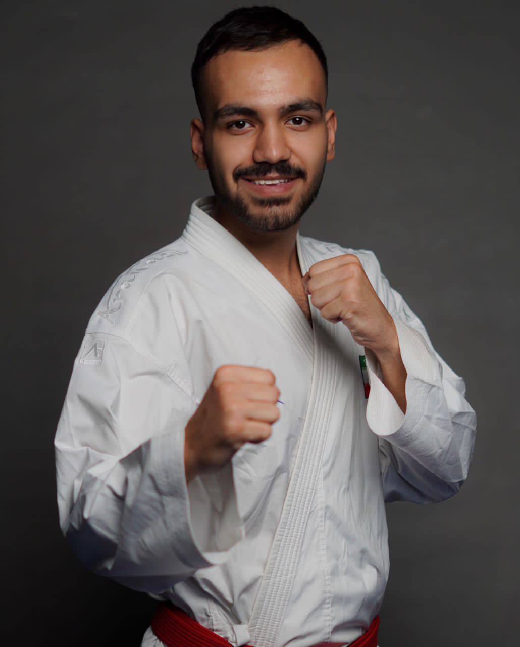 امیر رضا برزویی قهرمان کاراته 